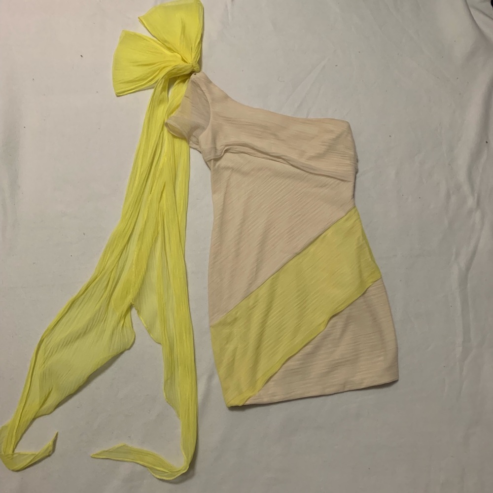 BCBGeneration one shoulder Dress Size 0